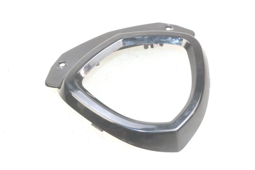 photo de SPEEDOMETER SURROUND KYMCO AGILITY 16+ 4T 50 (2018 - 2023) - Zoom on usage condition