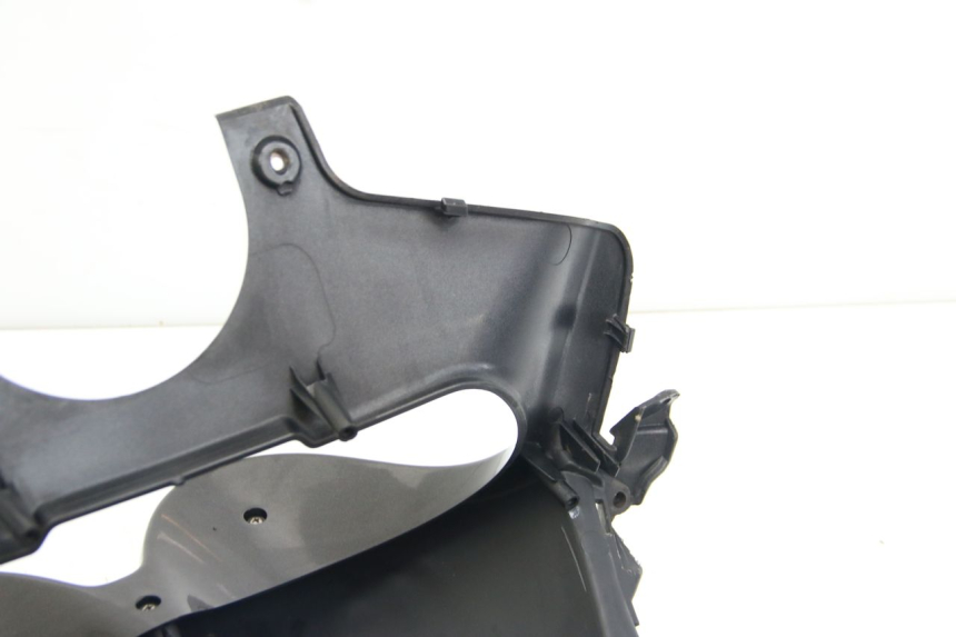 photo de SPEEDOMETER SURROUND APRILIA ATLANTIC 500 (2002 - 2003) - Alternative angle