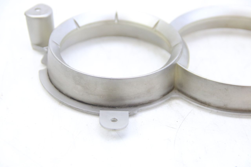 photo de SPEEDOMETER SURROUND PEUGEOT CITYSTAR 125 (2011 - 2017) - Zoom on usage condition