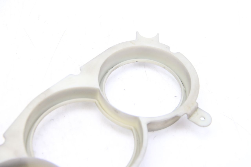 photo de SPEEDOMETER SURROUND PEUGEOT CITYSTAR 125 (2011 - 2017) - Surface and material condition