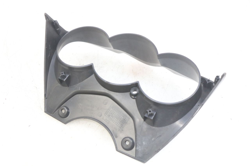 photo de SPEEDOMETER SURROUND PEUGEOT CITYSTAR 125 (2011 - 2017) - Zoom on usage condition