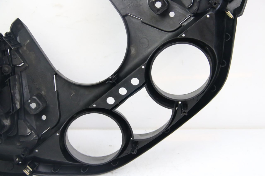 photo de SPEEDOMETER SURROUND KYMCO DINK STREET 125 (2009 - 2014) - Surface and material condition