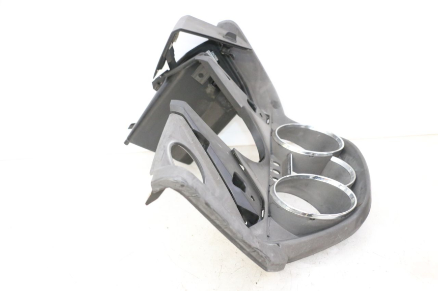 photo de SPEEDOMETER SURROUND KYMCO DINK STREET 125 (2009 - 2014) - Distinctive features