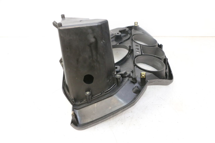 photo de SPEEDOMETER SURROUND KYMCO DINK STREET 125 (2009 - 2014) - Alternative perspective