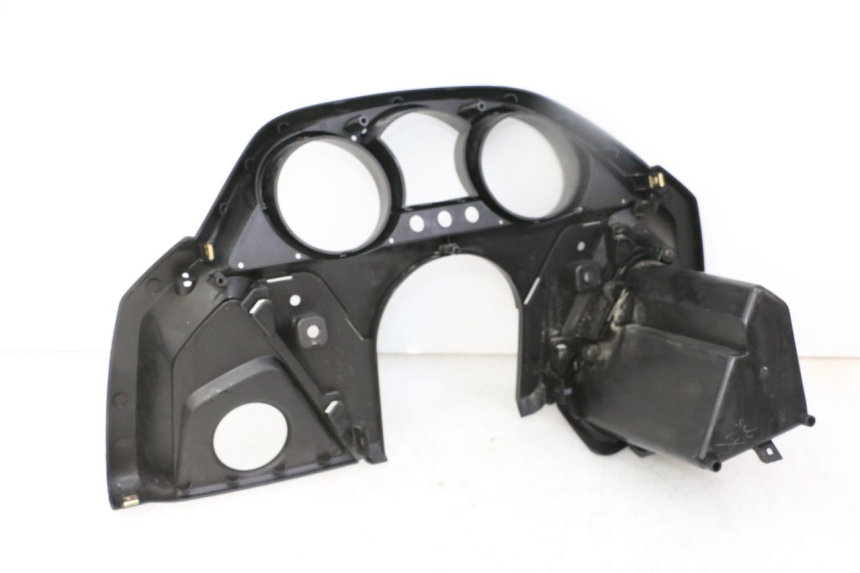 photo de SPEEDOMETER SURROUND KYMCO DINK STREET 125 (2009 - 2014) - Surface and material condition