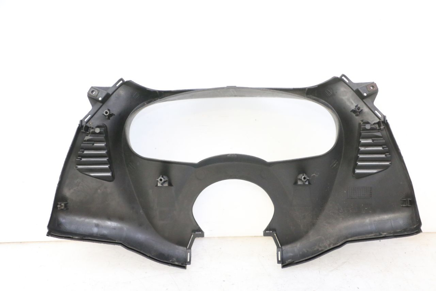 photo de SPEEDOMETER SURROUND HONDA FES S-WING SWING ABS 125 (2007 - 2015) - Surface and material condition