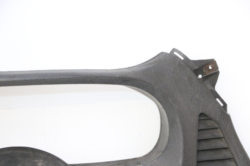 photo de SPEEDOMETER SURROUND HONDA FES S-WING SWING ABS 125 (2007 - 2015) - Distinctive features