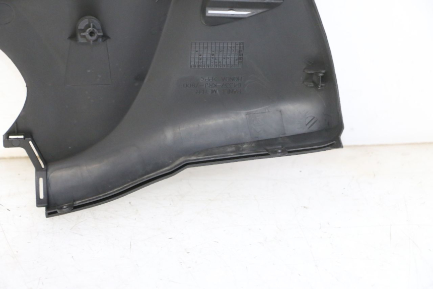 photo de SPEEDOMETER SURROUND HONDA FES S-WING SWING ABS 125 (2007 - 2015) - Markings and original references