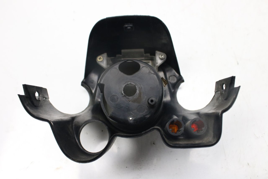 photo de SPEEDOMETER SURROUND PEUGEOT FOX 50 (1995 - 2003) - Fixing points details