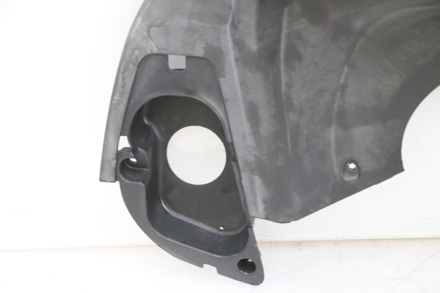 photo de SPEEDOMETER PANEL SYM GTS EVO 125 (2009 - 2013) - Distinctive features