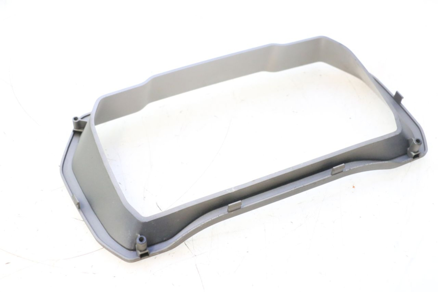 photo de SPEEDOMETER PANEL PIAGGIO MP3 HPE 530 (2022 - 2026) - Technical close-up