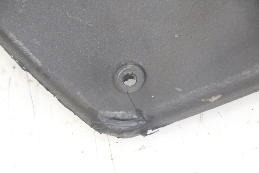 photo de SPEEDOMETER SURROUND PIAGGIO MP3 LT 400 (2007 - 2012) - Checked used part