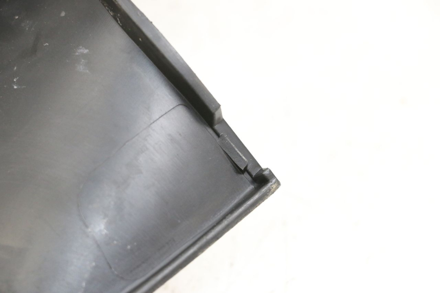 photo de SPEEDOMETER SURROUND PIAGGIO MP3 125 (2006 - 2014) - Technical close-up