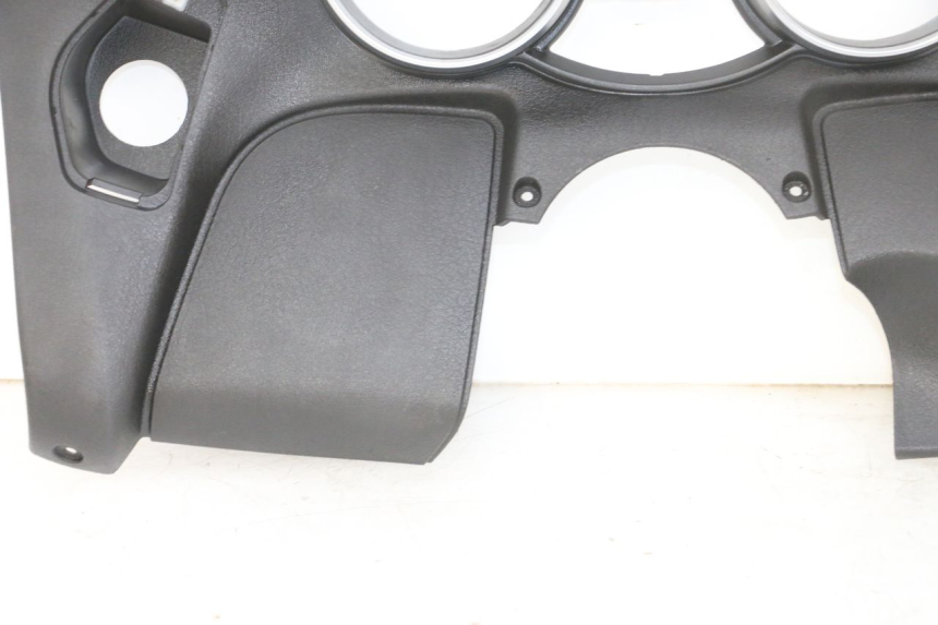 photo de SPEEDOMETER PANEL PIAGGIO MP3 RL 250 (2006 - 2010) - Distinctive features