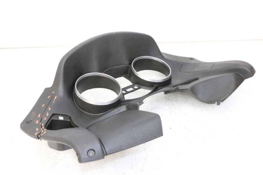 photo de SPEEDOMETER SURROUND PIAGGIO MP3 LT 400 (2007 - 2012) - Distinctive features