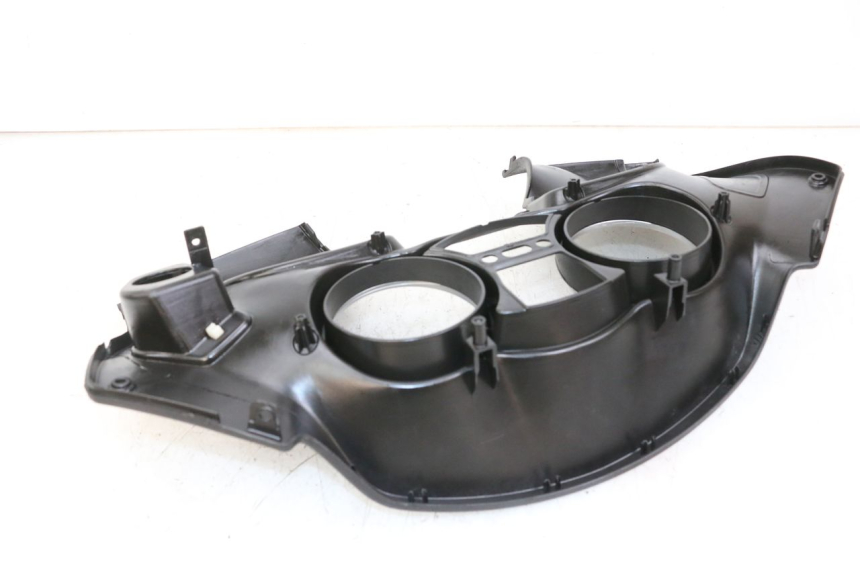 photo de SPEEDOMETER SURROUND PIAGGIO MP3 LT 400 (2007 - 2012) - Alternative perspective