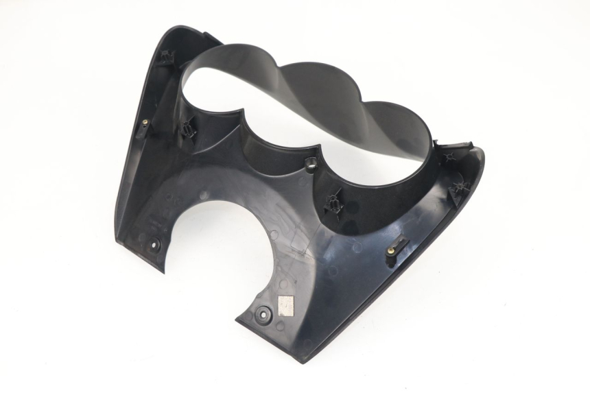 photo de Dashboard surround PEUGEOT SATELIS COMPRESSOR K15 125 (2006 - 2009) - Zoom on usage condition