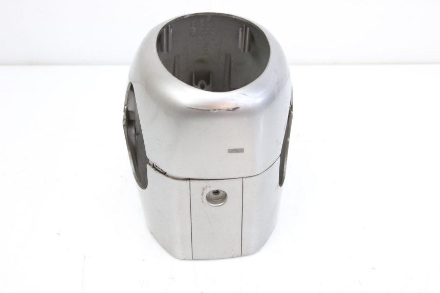 photo de SPEEDOMETER SURROUND KYMCO SENTO 100 (2008 - 2013) - Zoom on usage condition