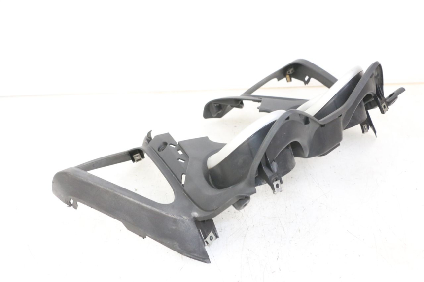 photo de SPEEDOMETER PANEL YAMAHA X-MAX XMAX ABS 250 (2010 - 2012) - Fixing points details