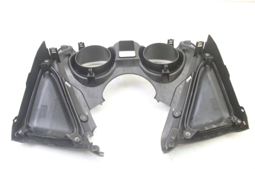 photo de SPEEDOMETER SURROUND YAMAHA X-MAX XMAX 125 (2010 - 2013) - Alternative perspective