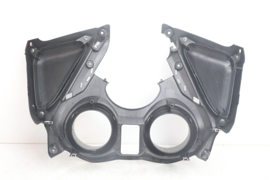 photo de SPEEDOMETER SURROUND YAMAHA X-MAX XMAX 125 (2010 - 2013) - Technical close-up