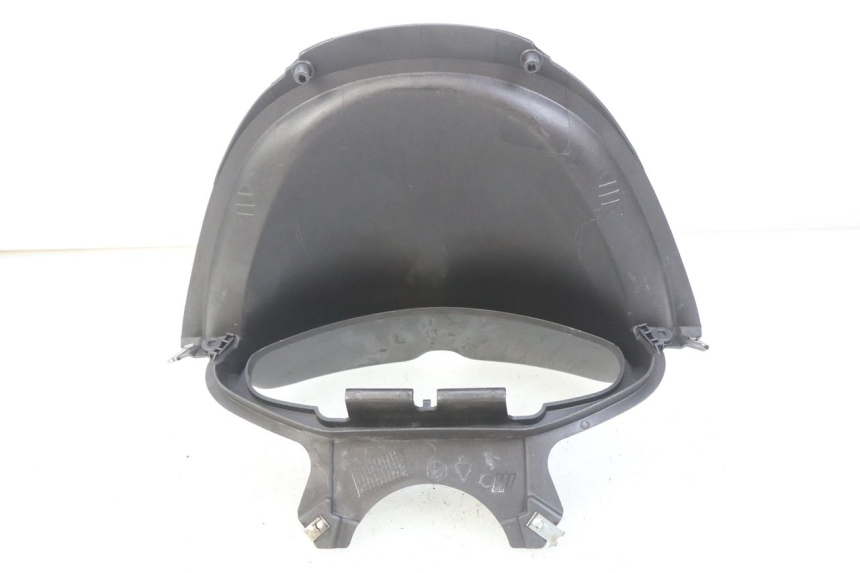 photo de SPEEDOMETER SURROUND PIAGGIO X8 125 (2004 - 2007) - Component detail