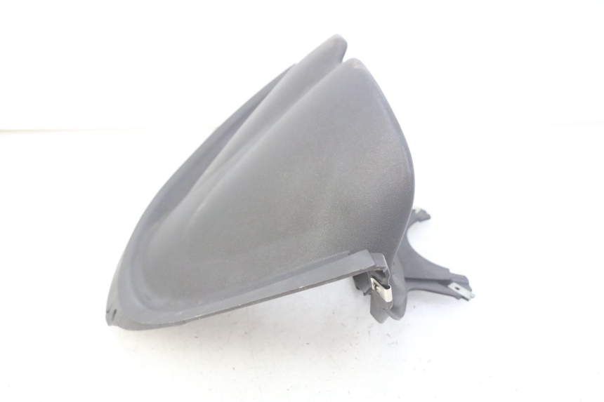 photo de SPEEDOMETER SURROUND PIAGGIO X8 125 (2004 - 2007) - Zoom on usage condition