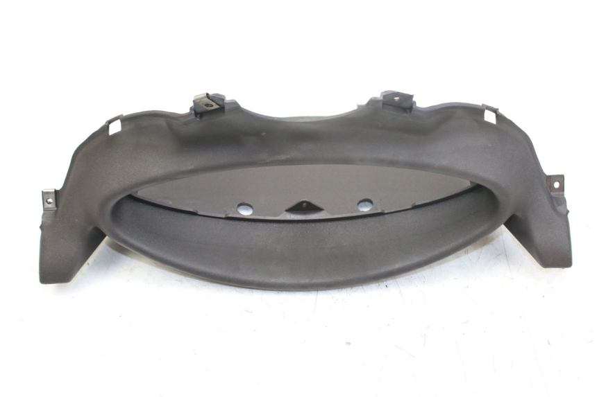 photo de SPEEDOMETER SURROUND PIAGGIO X9 EVOLUTION 250 (2003 - 2007) - Zoom on usage condition