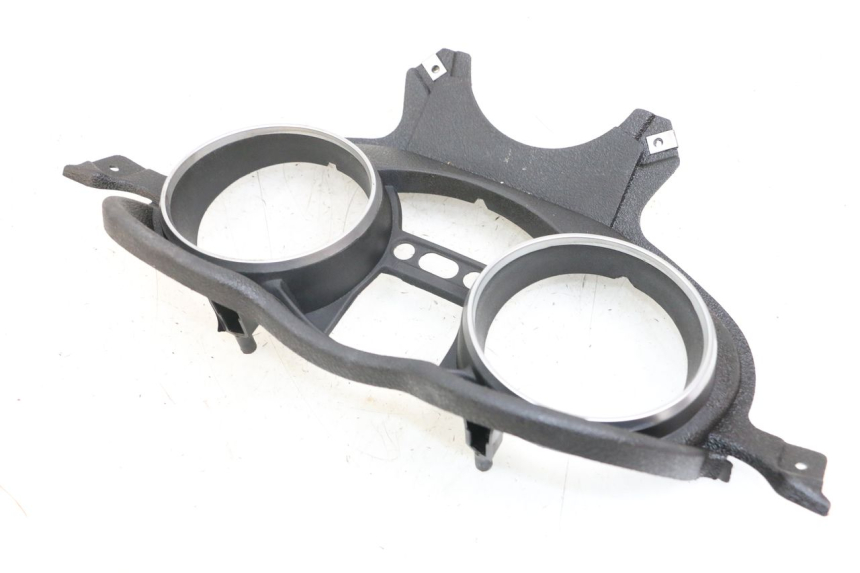 photo de SPEEDOMETER SURROUND PIAGGIO XEVO - X EVO 125 (2007 - 2017) - Alternative perspective