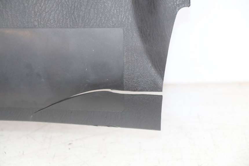 photo de SPEEDOMETER SURROUND YAMAHA YP MAJESTY 400 (2004 - 2008) - Additional view of the item