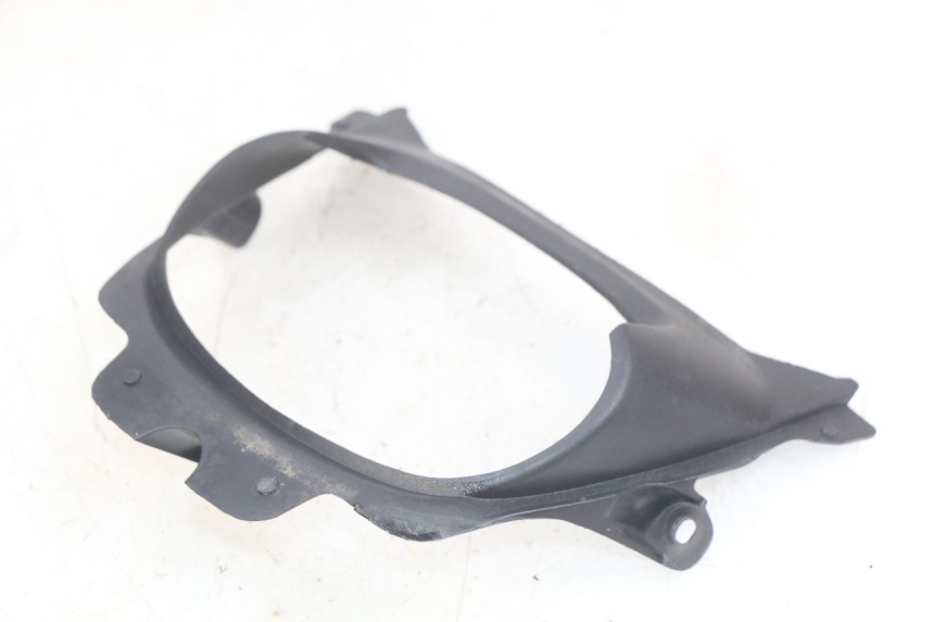 photo de TAIL LIGHT SURROUND YAMAHA YZF R THUNDERCAT 600 (1996 - 2003) - Zoom on usage condition