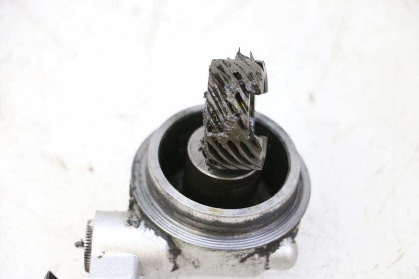 photo de SPEEDOMETER DRIVE DAELIM HISTORY 125 (2001 - 2002) - Component detail