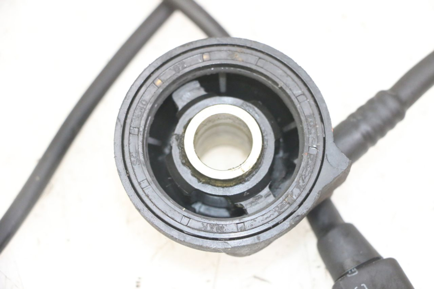 photo de SPEEDOMETER DRIVE PEUGEOT SATELIS COMPRESSOR K15 125 (2006 - 2009) - Zoom on usage condition