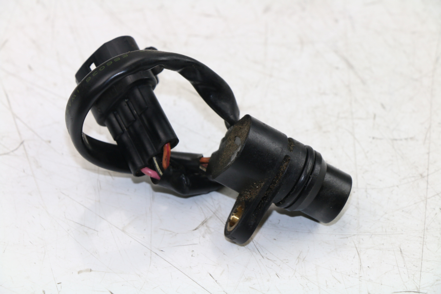 photo de SPEEDOMETER DRIVE TRIUMPH STREET TRIPLE 675 (2007 - 2012) - Zoom on usage condition