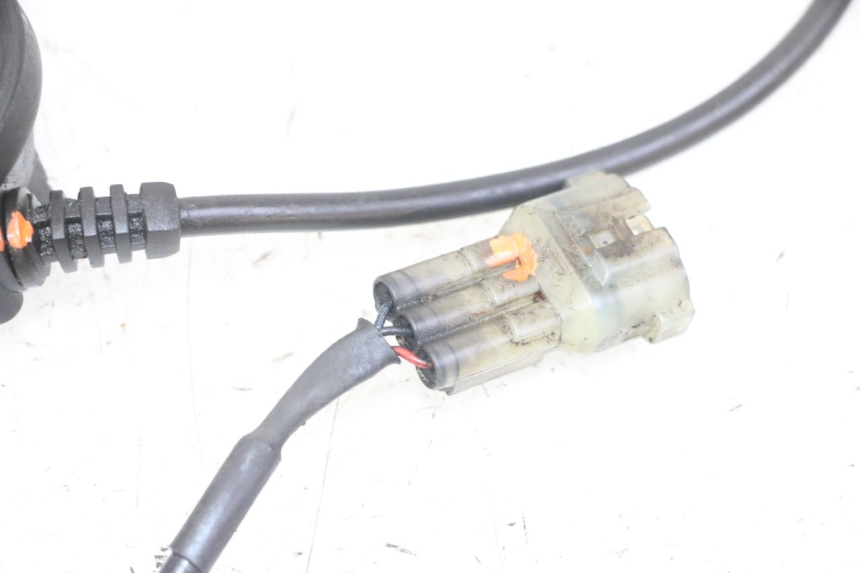 photo de SPEEDOMETER DRIVE YAMAHA XMAX X-MAX 125 (2006 - 2009) - Surface and material condition