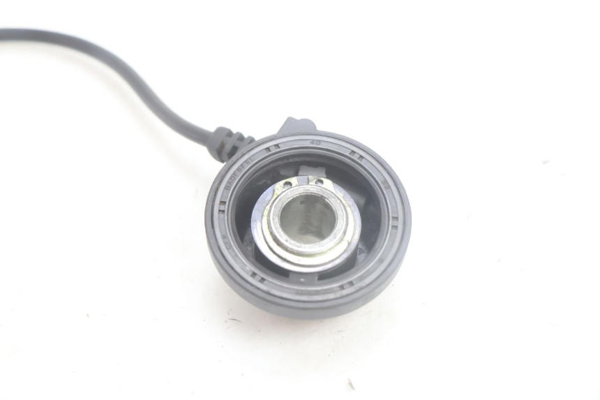 photo de SPEEDOMETER DRIVE YAMAHA XMAX X-MAX 125 (2006 - 2009) - Alternative perspective