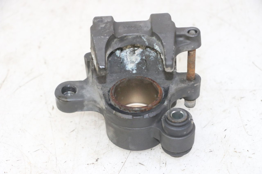 photo de REAR BRAKE CALIPER HONDA CBF 500 (2004 - 2007) - Zoom on usage condition
