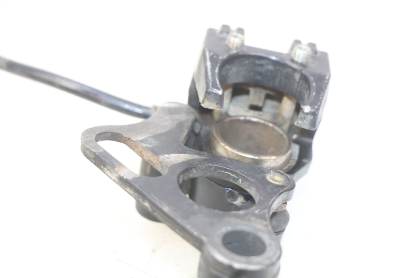 photo de REAR BRAKE CALIPER APOLLO DIRT BIKE 125 (2010 - 2018) - Fixing points details