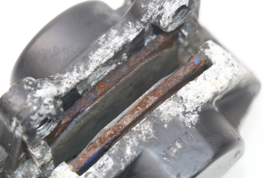 photo de REAR BRAKE CALIPER PIAGGIO FLY IE 125 (2012 - 2017) - Zoom on usage condition