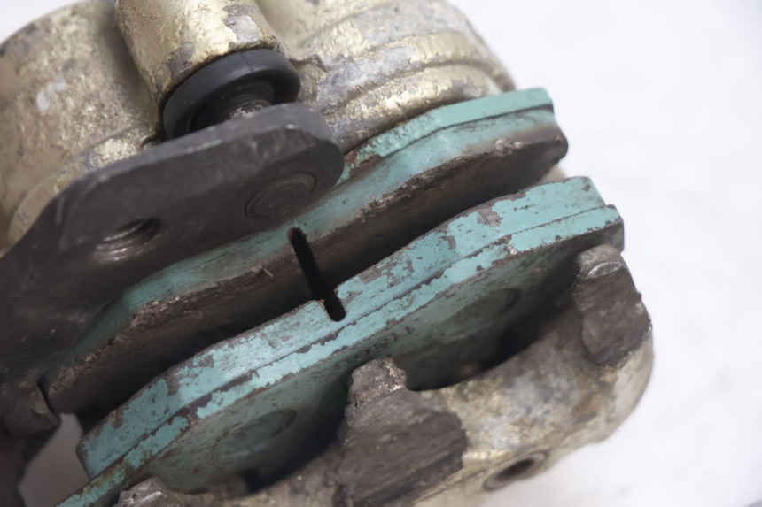 photo de REAR BRAKE CALIPER GILERA GP 800 (2007 - 2013) - Fixing points details