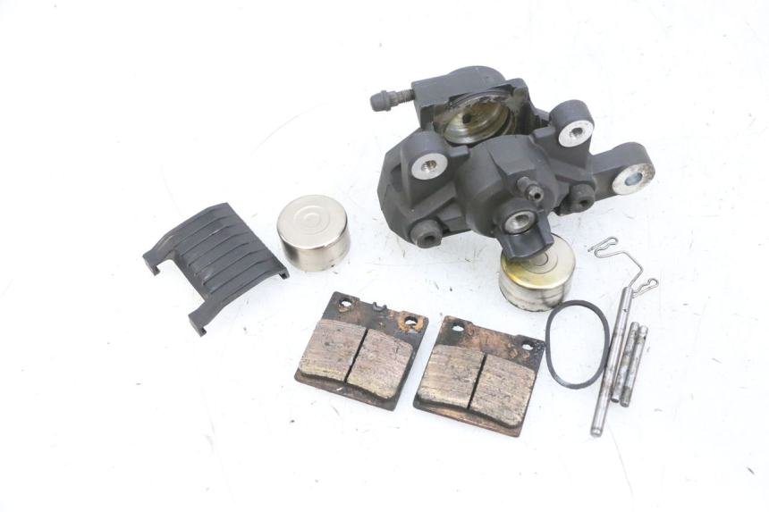 photo de REAR BRAKE CALIPER SUZUKI GSF N BANDIT 600 (1996 - 1999) - Component detail