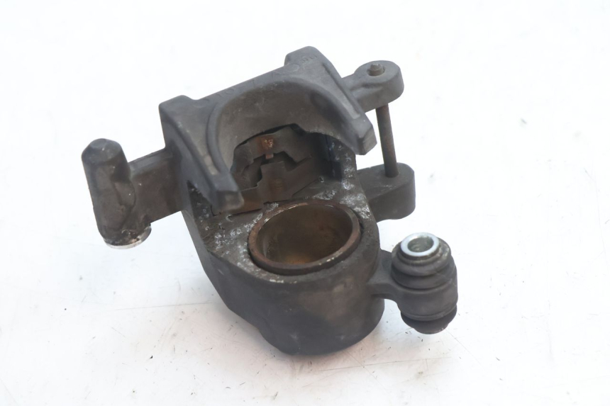photo de REAR BRAKE CALIPER SUZUKI GSR 600 (2005 - 2012) - Technical close-up
