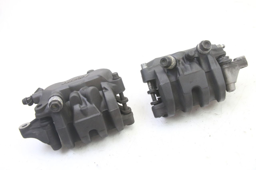 photo de REAR BRAKE CALIPER HONDA NTV DEAUVILLE ABS 700 (2007 - 2016) - Alternative perspective