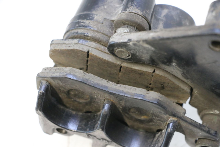 photo de REAR BRAKE CALIPER EFUN PUSA 1 - Technical close-up