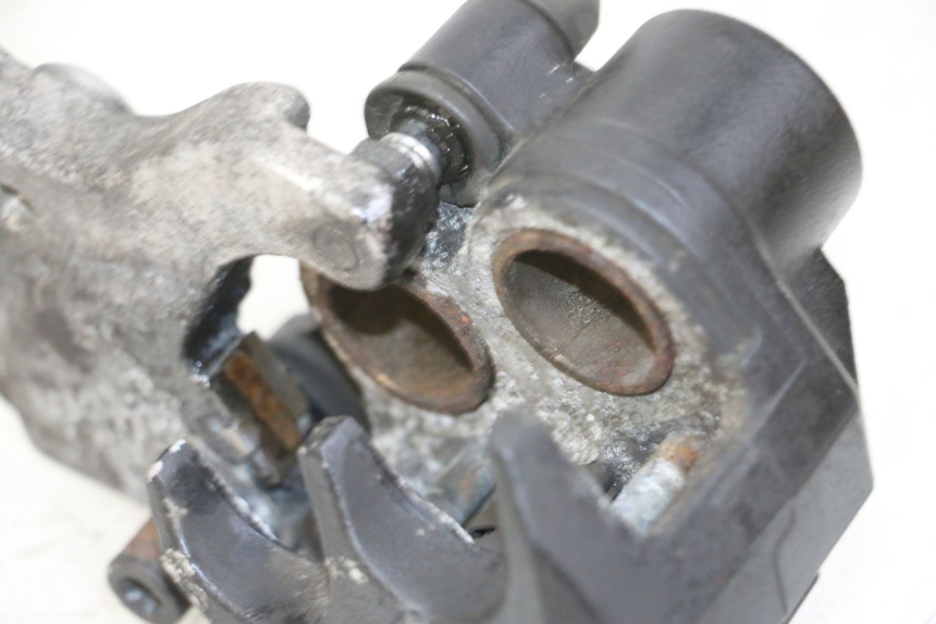 photo de REAR BRAKE CALIPER PEUGEOT SATELIS 125 (2013 - 2018) - Alternative perspective