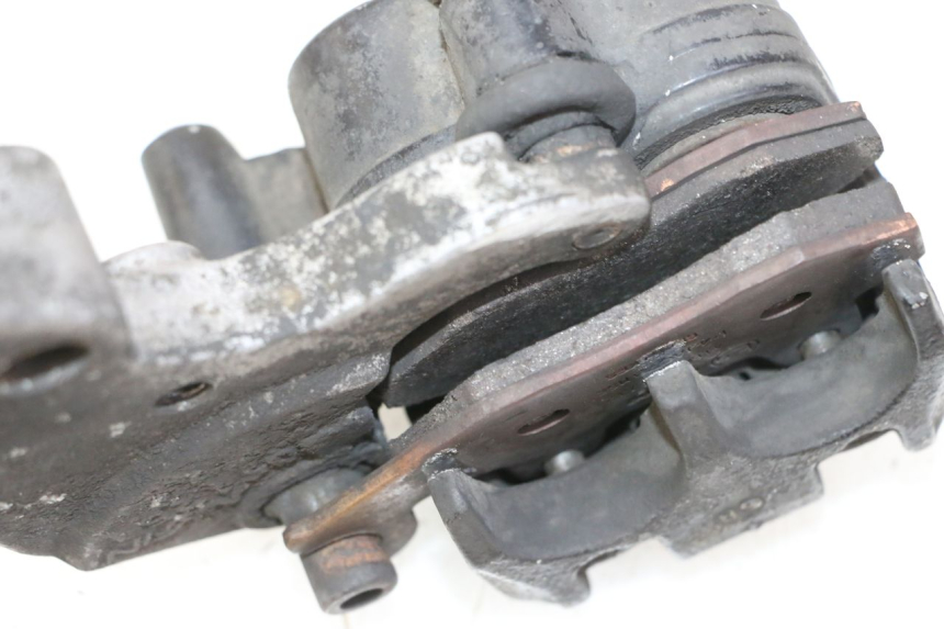 photo de REAR BRAKE CALIPER PEUGEOT SATELIS 125 (2013 - 2018) - Alternative perspective