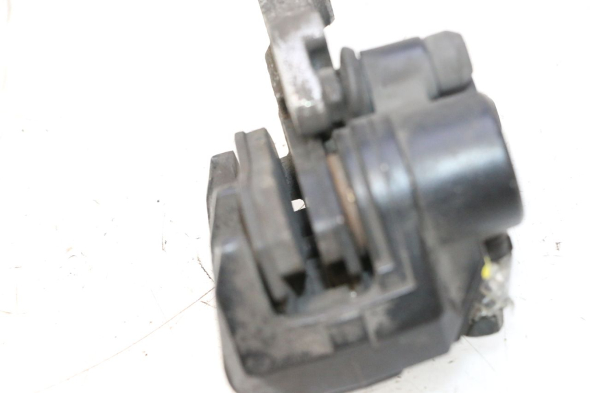 photo de REAR BRAKE CALIPER PEUGEOT SATELIS 125 (2013 - 2018) - Alternative perspective