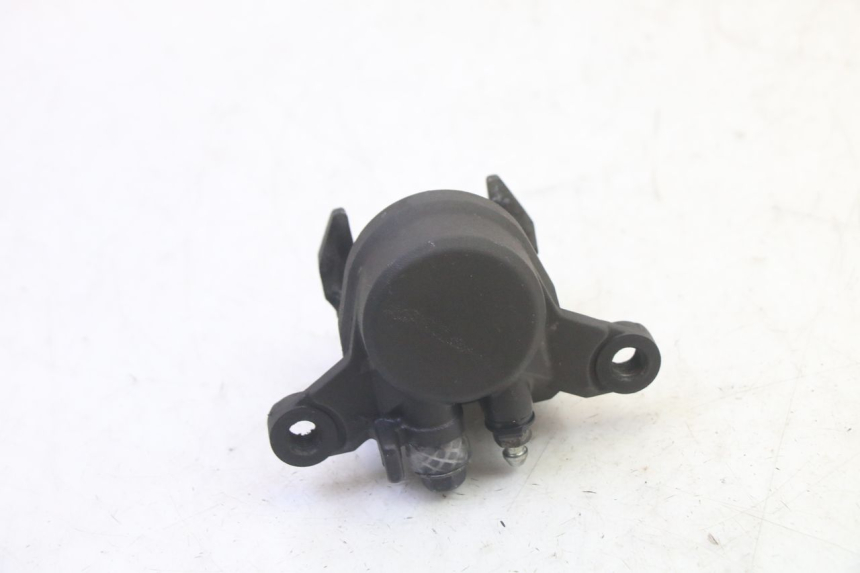 photo de REAR BRAKE CALIPER YAMAHA TDM ABS 900 (2002 - 2014) - Alternative perspective