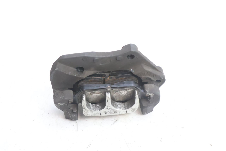 photo de REAR BRAKE CALIPER YAMAHA X-MAX XMAX 125 (2010 - 2013) - Alternative perspective