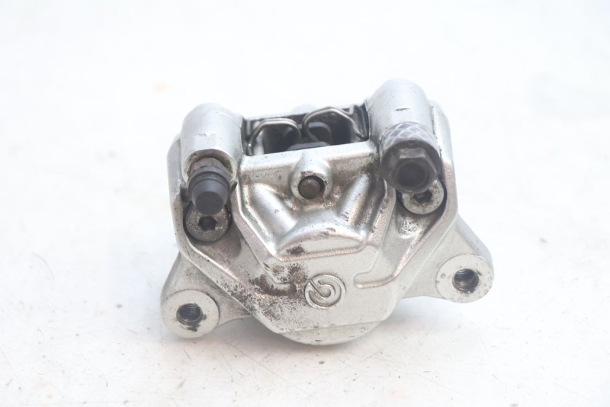 photo de REAR BRAKE CALIPER YAMAHA YP MAJESTY 125 (2002 - 2006) - Main view